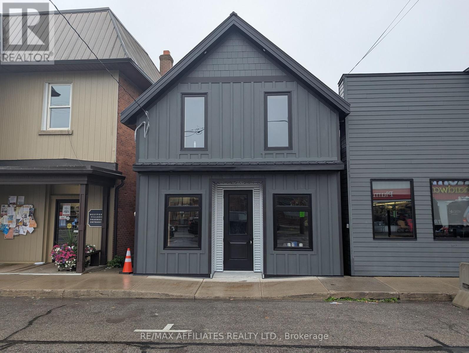 5 Church Street E, Westport, Ontario  K0G 1X0 - Photo 4 - X12431597