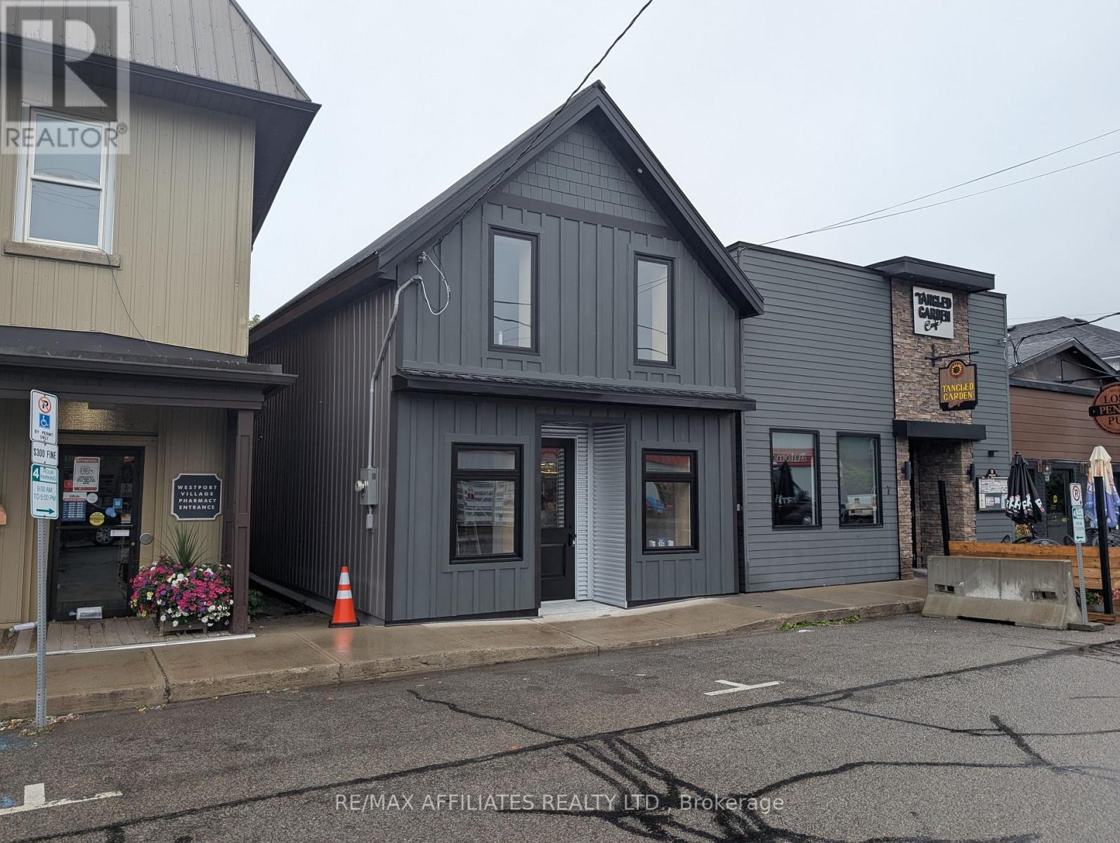 5 Church Street E, Westport, Ontario  K0G 1X0 - Photo 5 - X12431597