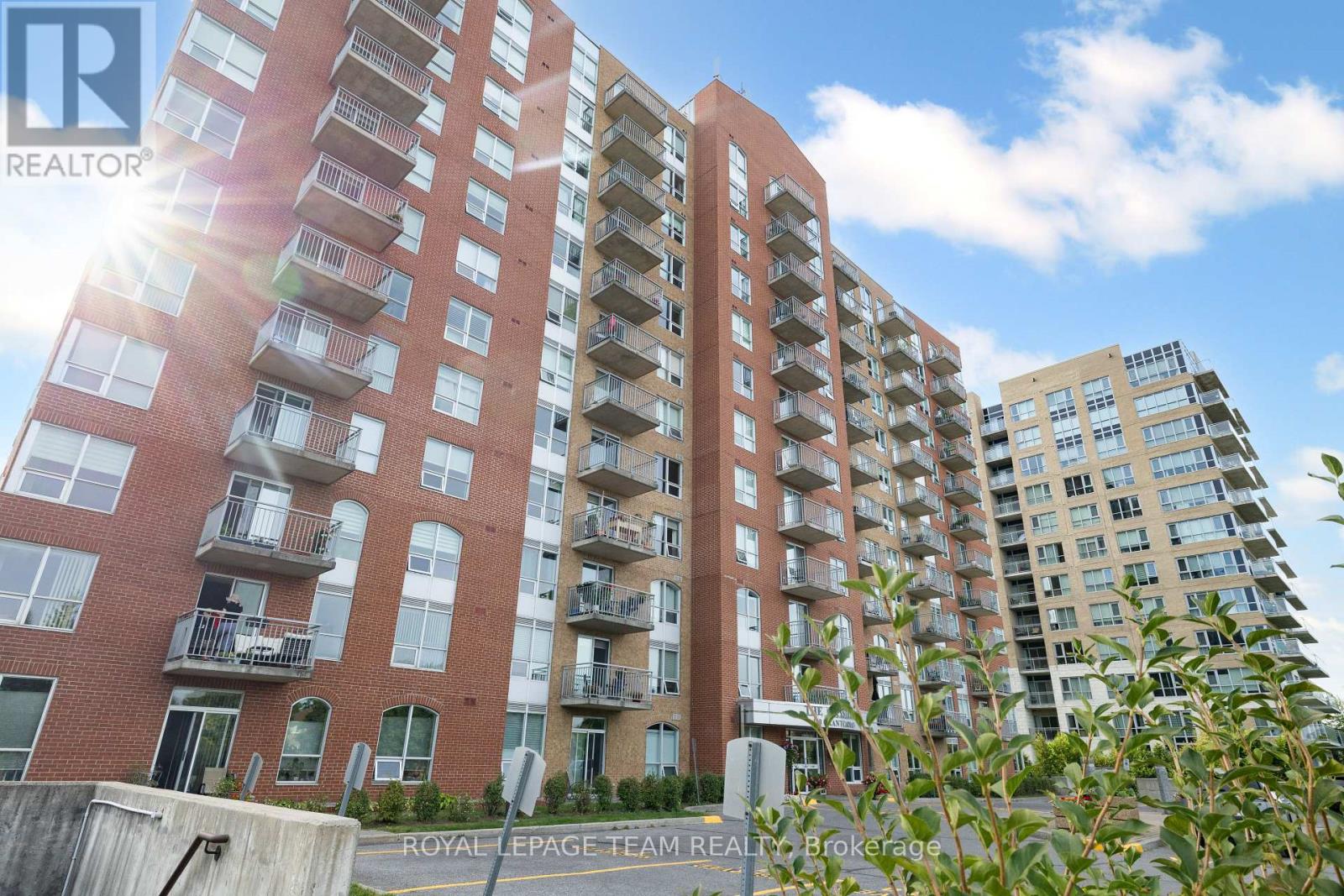 901 - 120 Grant Carman Drive, Ottawa, Ontario  K2E 1C8 - Photo 2 - X12431609