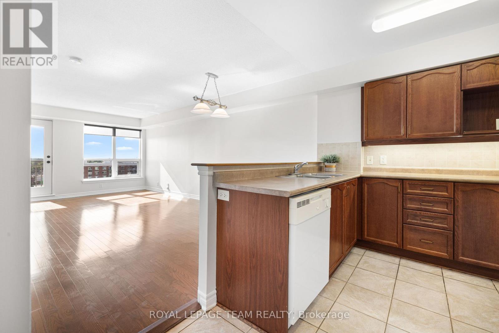 901 - 120 Grant Carman Drive, Ottawa, Ontario  K2E 1C8 - Photo 6 - X12431609