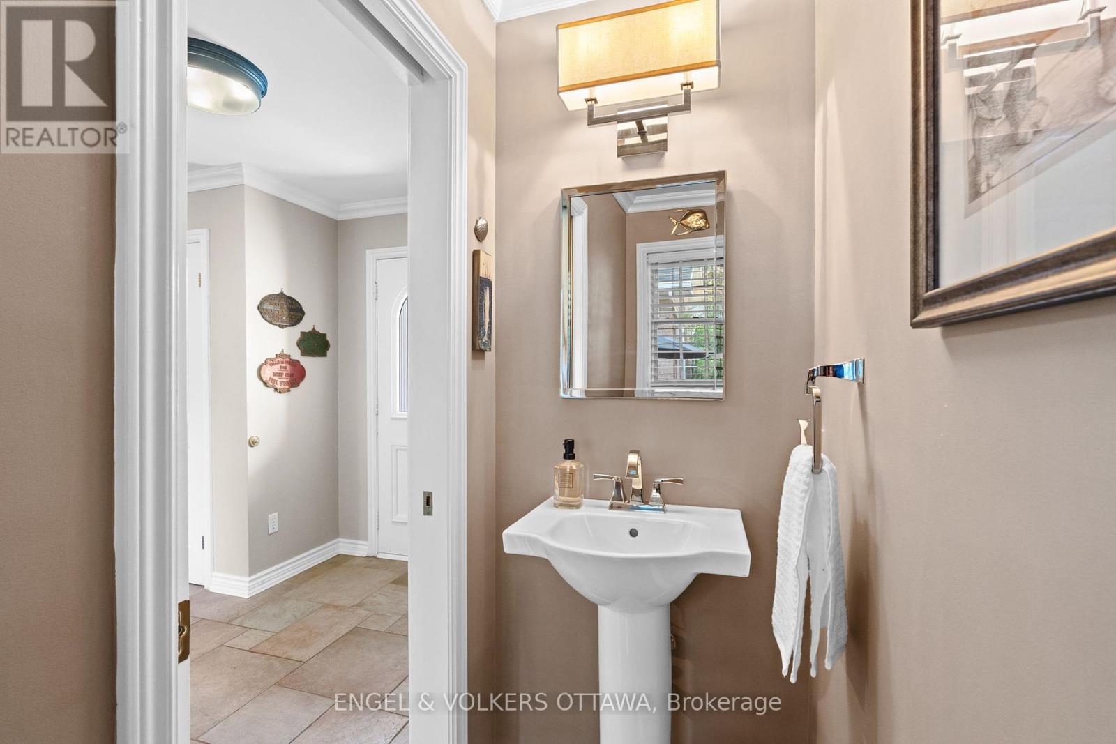5557 Pettapiece Crescent, Ottawa, Ontario  K4M 1C5 - Photo 24 - X12431646