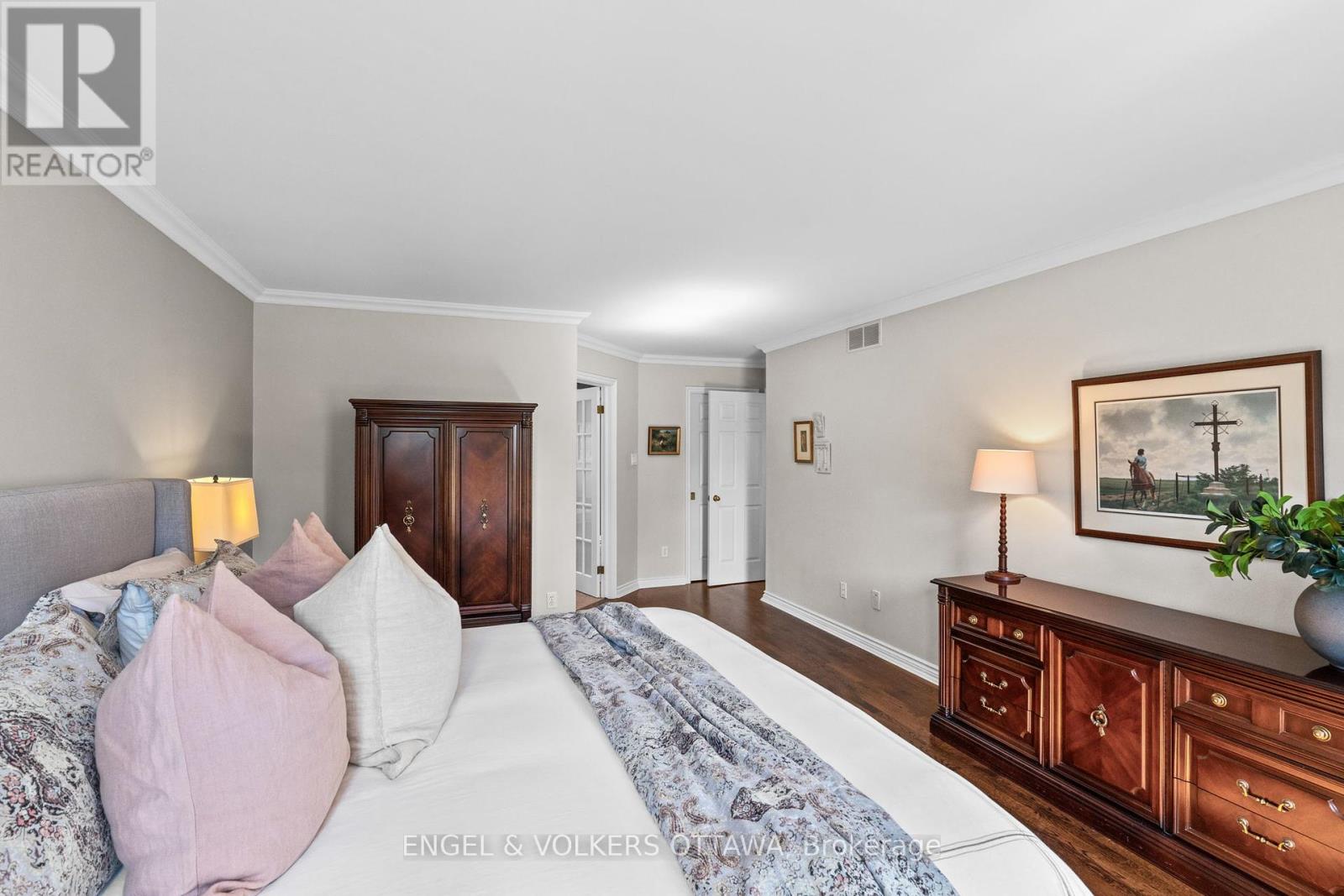 5557 Pettapiece Crescent, Ottawa, Ontario  K4M 1C5 - Photo 28 - X12431646