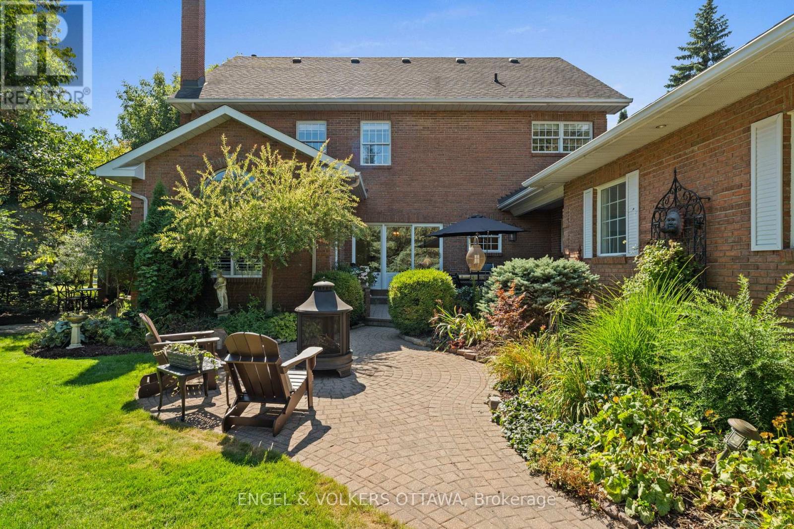 5557 Pettapiece Crescent, Ottawa, Ontario  K4M 1C5 - Photo 44 - X12431646