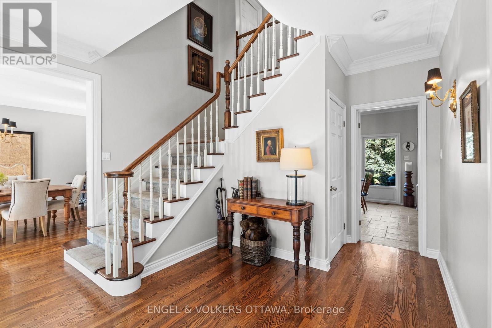 5557 Pettapiece Crescent, Ottawa, Ontario  K4M 1C5 - Photo 8 - X12431646
