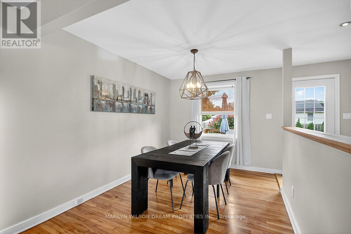 1914 Rosebella Avenue, Ottawa, Ontario  K1T 1G7 - Photo 11 - X12431649