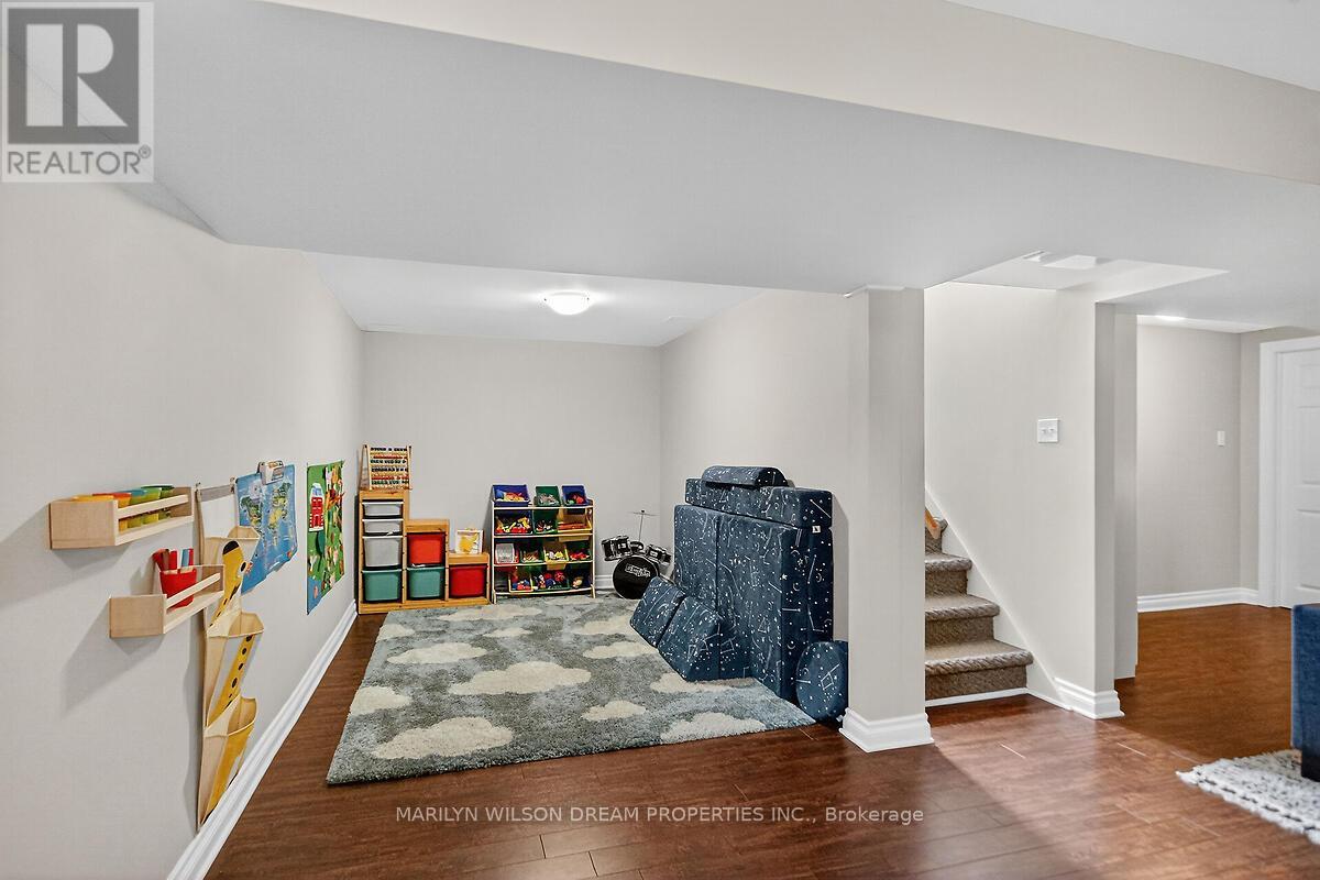 1914 Rosebella Avenue, Ottawa, Ontario  K1T 1G7 - Photo 39 - X12431649
