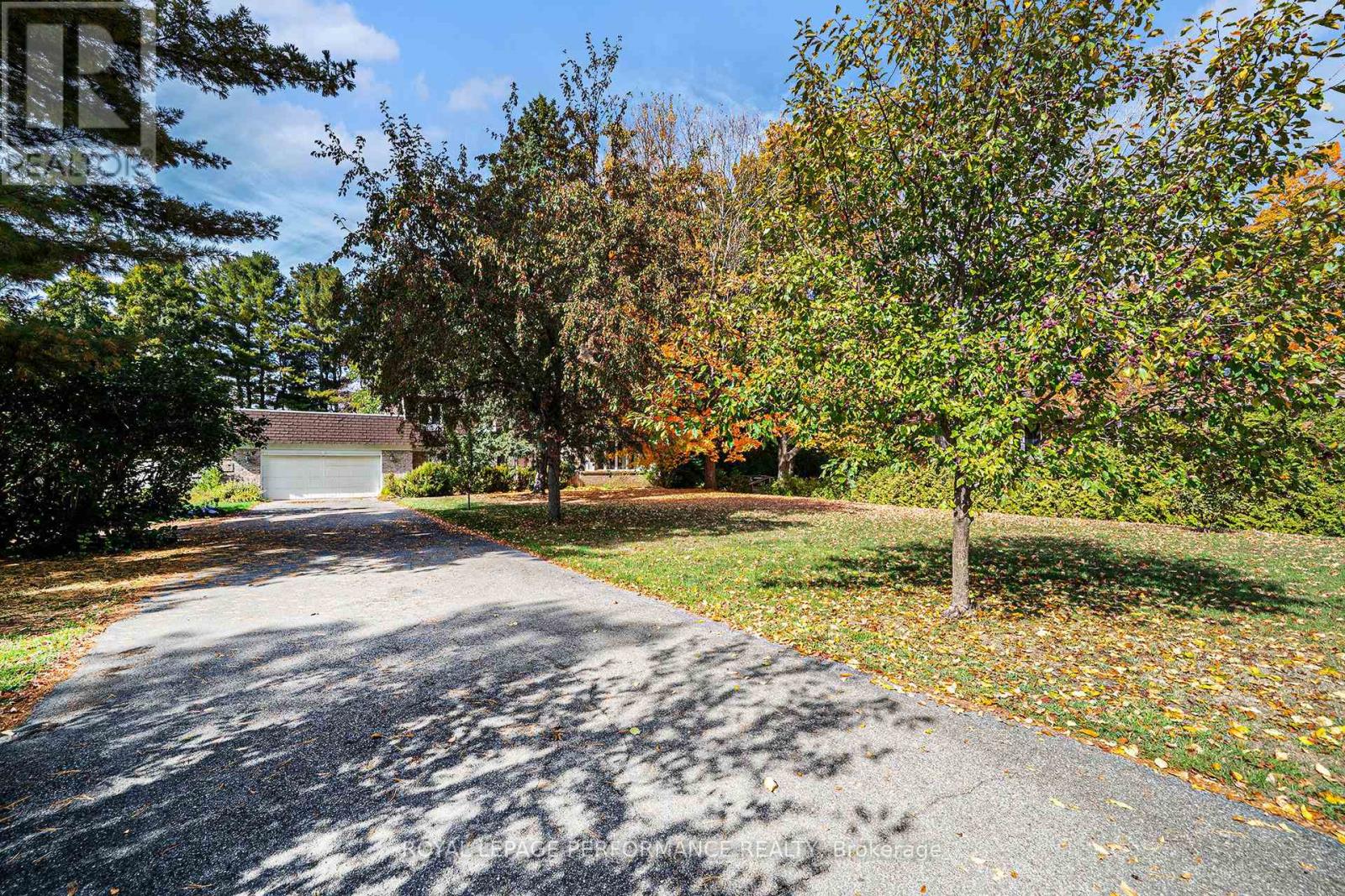345 High Street, Carleton Place, Ontario  K7C 1W9 - Photo 32 - X12431651