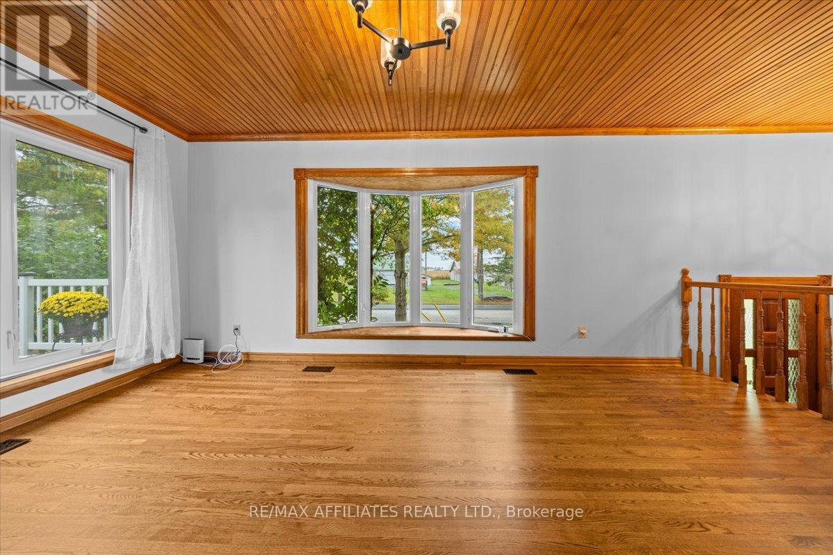 565 Vinette Road, Clarence-Rockland, Ontario  K0A 2A0 - Photo 7 - X12431708
