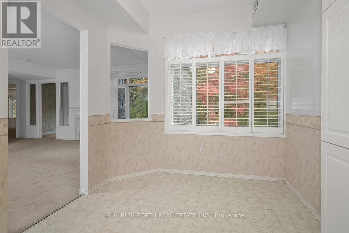 112 Robson Court, Ottawa, Ontario  K2K 2W1 - Photo 11 - X12431709