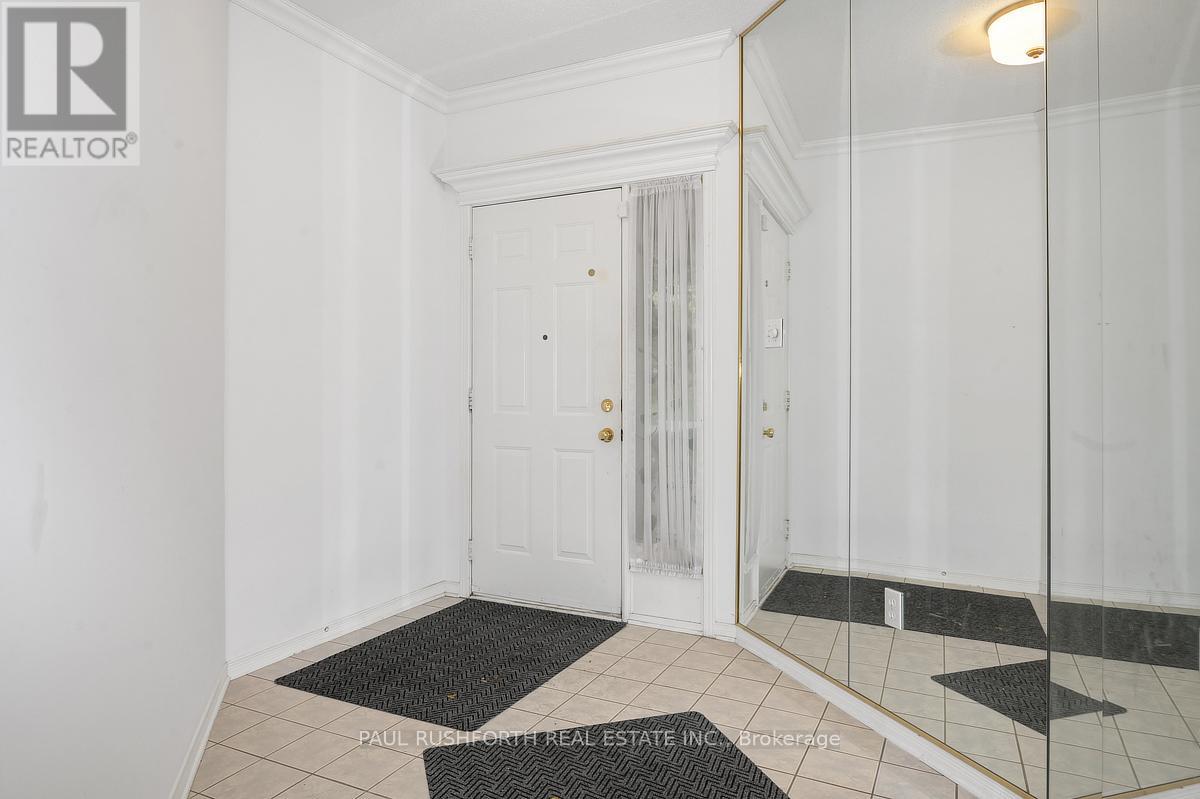112 Robson Court, Ottawa, Ontario  K2K 2W1 - Photo 2 - X12431709