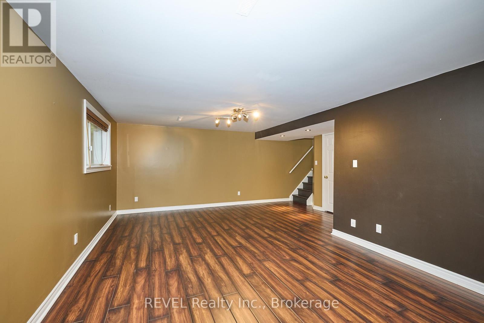 6237 Monterey Avenue, Niagara Falls (West Wood), Ontario  L2H 2A5 - Photo 17 - X12431637