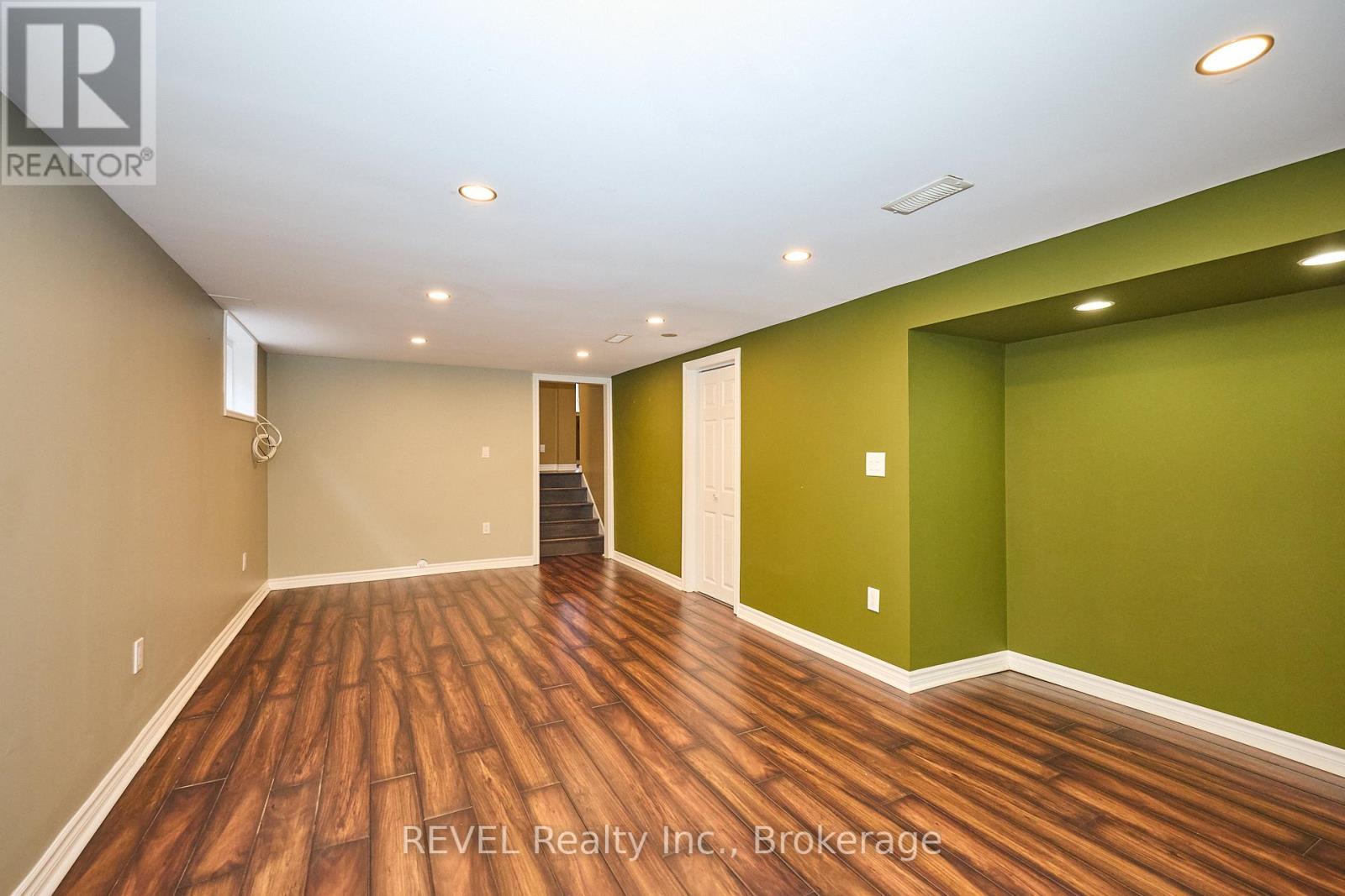 6237 Monterey Avenue, Niagara Falls (West Wood), Ontario  L2H 2A5 - Photo 19 - X12431637