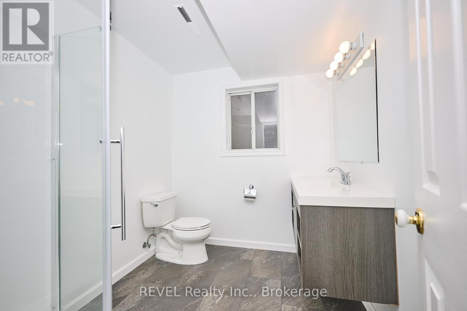 6237 Monterey Avenue, Niagara Falls (West Wood), Ontario  L2H 2A5 - Photo 22 - X12431637