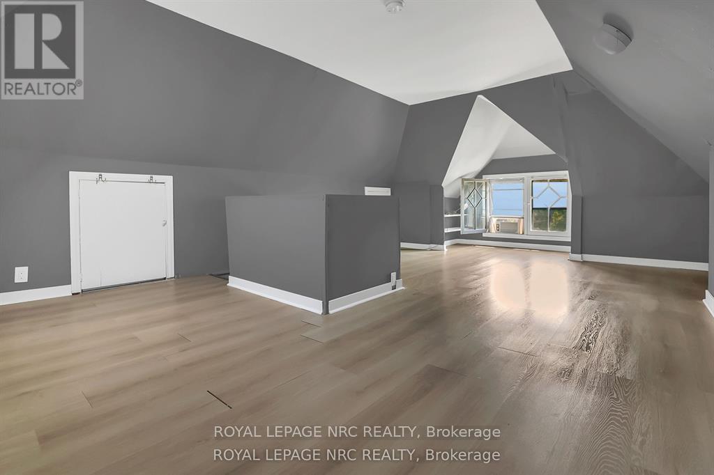 61 Thomas Street, St. Catharines (Downtown), Ontario  L2R 6L8 - Photo 19 - X12431714