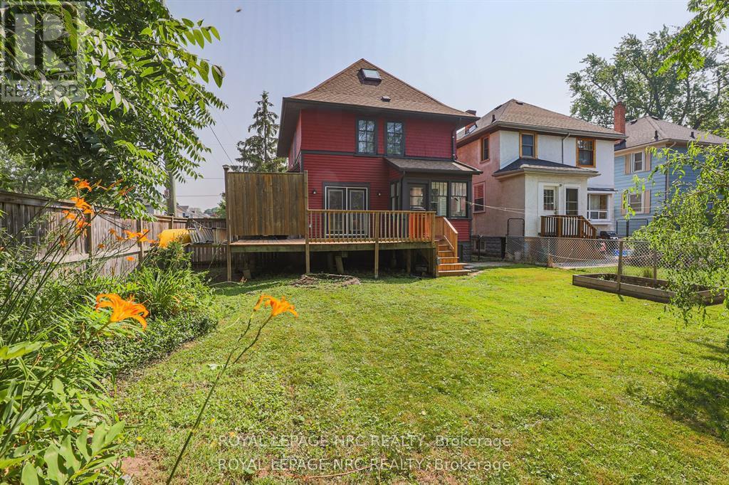 61 Thomas Street, St. Catharines (Downtown), Ontario  L2R 6L8 - Photo 27 - X12431714