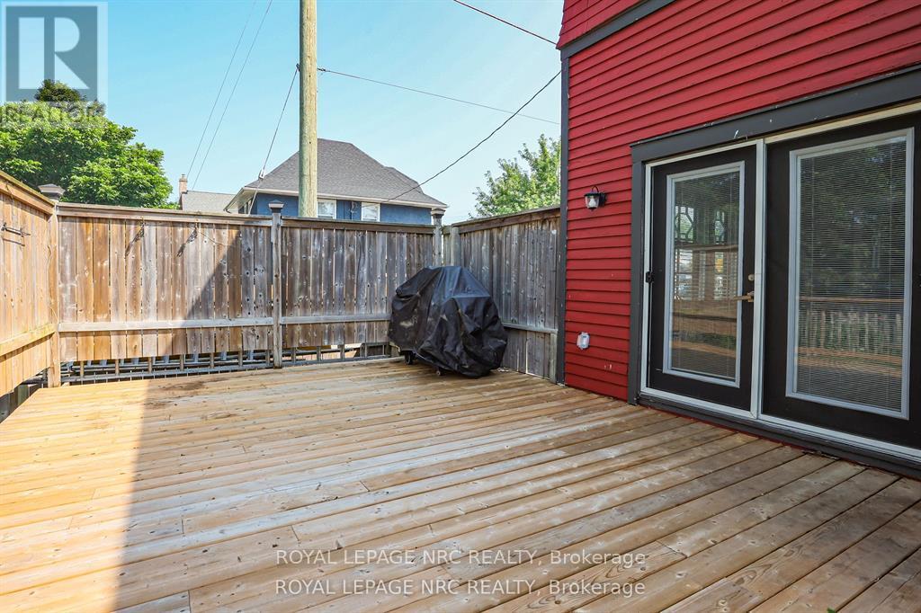 61 Thomas Street, St. Catharines (Downtown), Ontario  L2R 6L8 - Photo 29 - X12431714