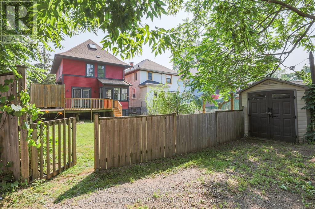 61 Thomas Street, St. Catharines (Downtown), Ontario  L2R 6L8 - Photo 31 - X12431714