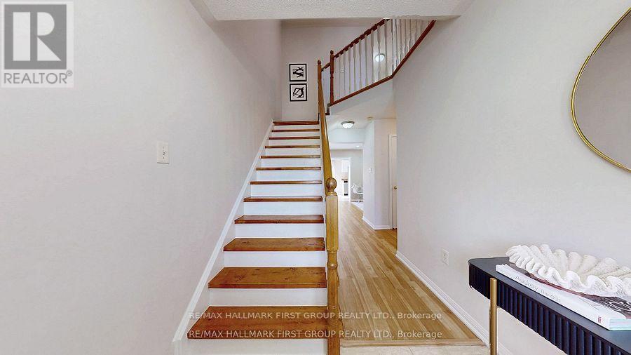 39 Robideau Place, Whitby, Ontario  L1R 3G6 - Photo 17 - E12431632