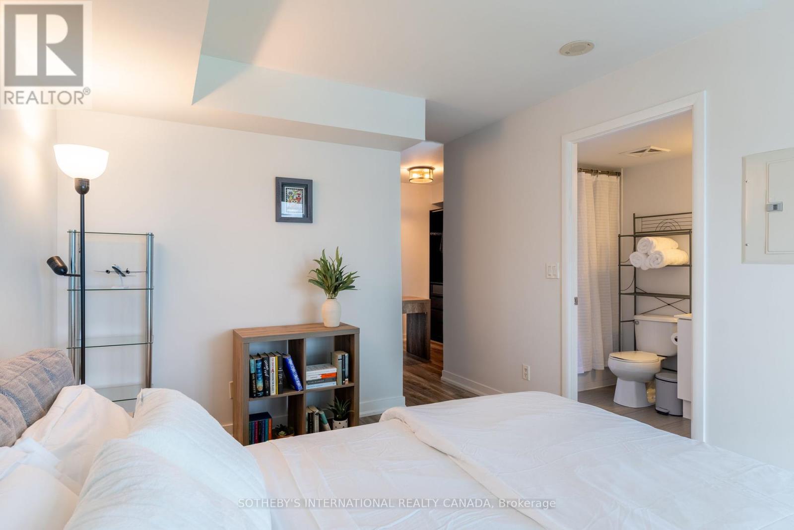 706 - 155 Legion Road, Toronto, Ontario  M8Y 0A7 - Photo 15 - W12431571