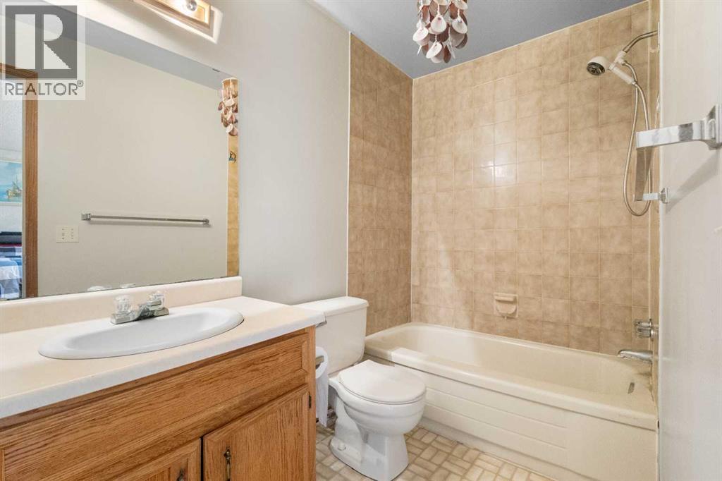 92 Ventura Way Ne, Calgary, Alberta  T2E 8G5 - Photo 14 - A2231092
