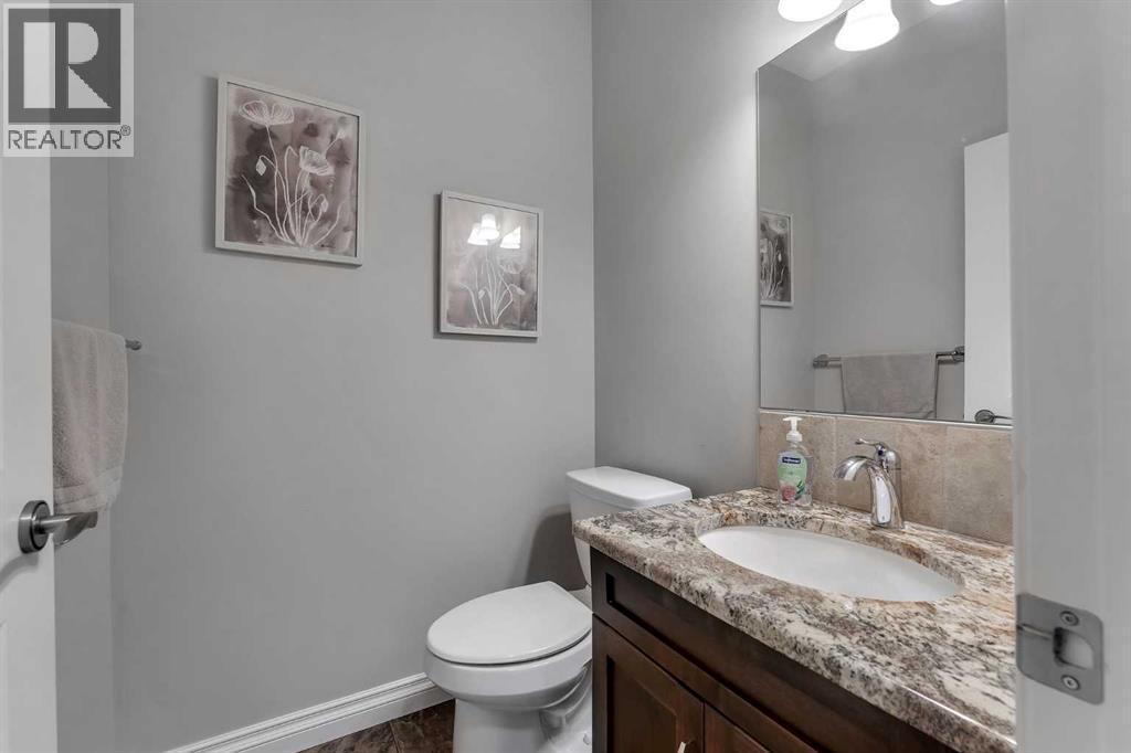 101 Bayside Court Sw, Airdrie, Alberta  T4B 0V3 - Photo 6 - A2259281