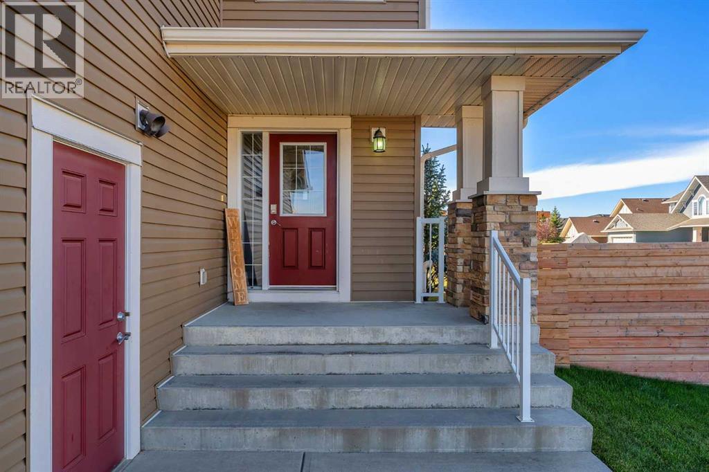 101 Bayside Court Sw, Airdrie, Alberta  T4B 0V3 - Photo 3 - A2259281