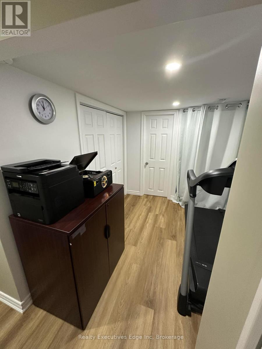 4 - 5982 Dunn Street, Niagara Falls, Ontario  L2G 7J9 - Photo 18 - X12431653
