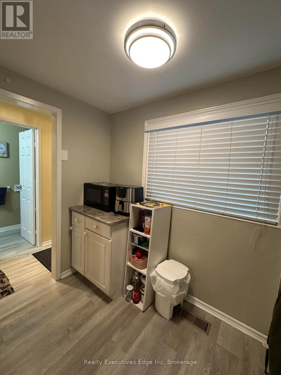 4 - 5982 Dunn Street, Niagara Falls, Ontario  L2G 7J9 - Photo 25 - X12431653