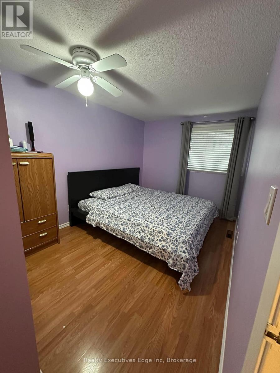 4 - 5982 Dunn Street, Niagara Falls, Ontario  L2G 7J9 - Photo 8 - X12431653