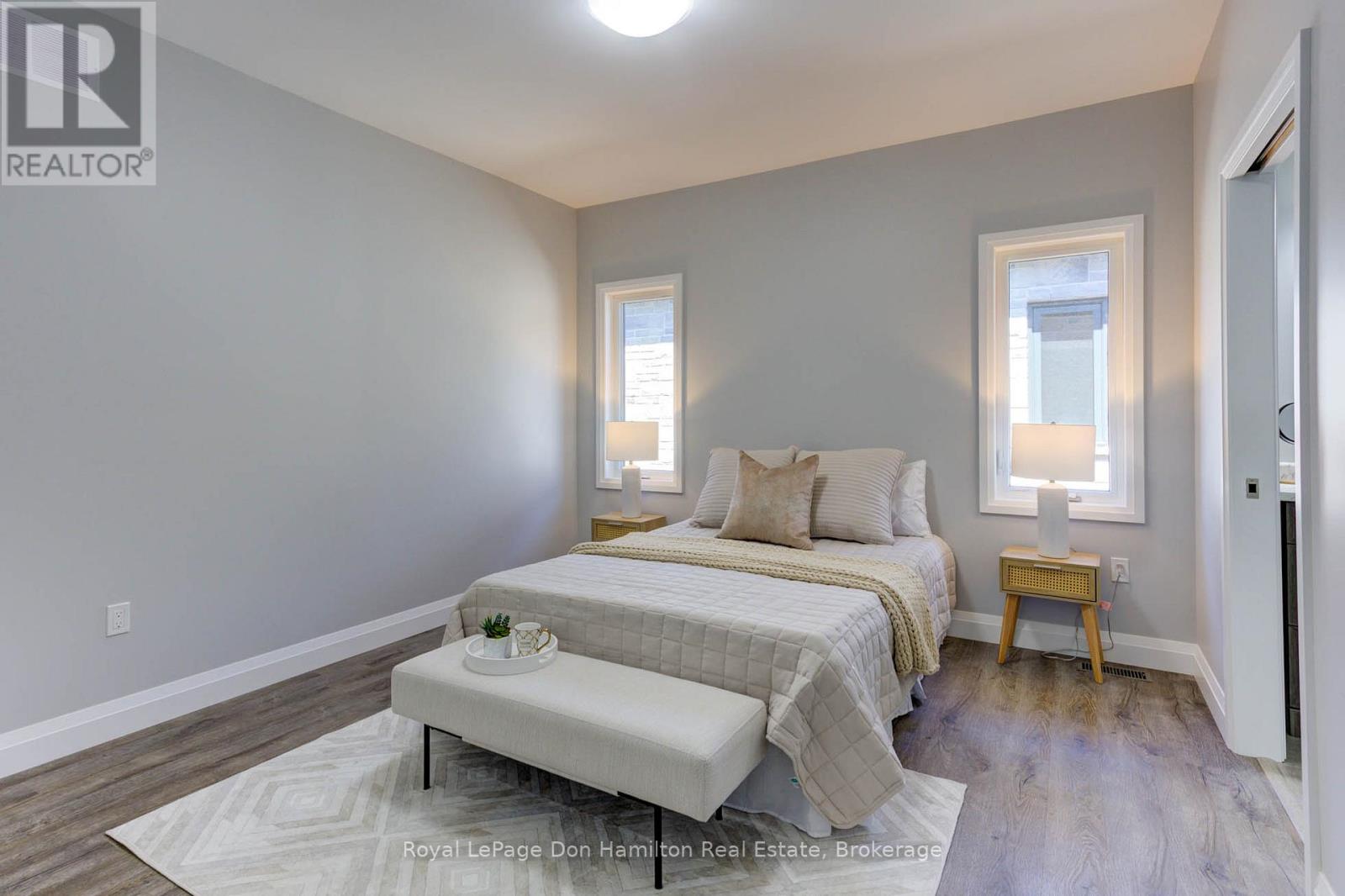 274 Queen Street S, North Perth, Ontario  N0G 1B0 - Photo 9 - X12431655