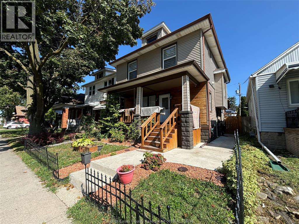 MLS# 25024684: 1636 DUFFERIN PLACE Unit# LOWER, Windsor, Canada
