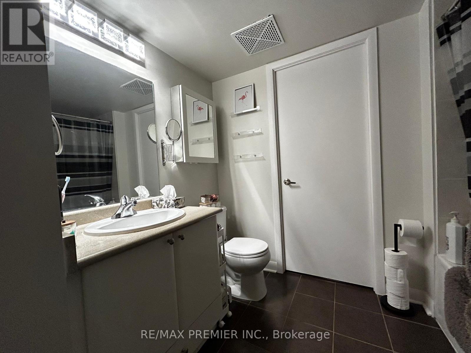 729 - 525 Wilson Avenue, Toronto, Ontario  M3H 0A7 - Photo 15 - C12431579