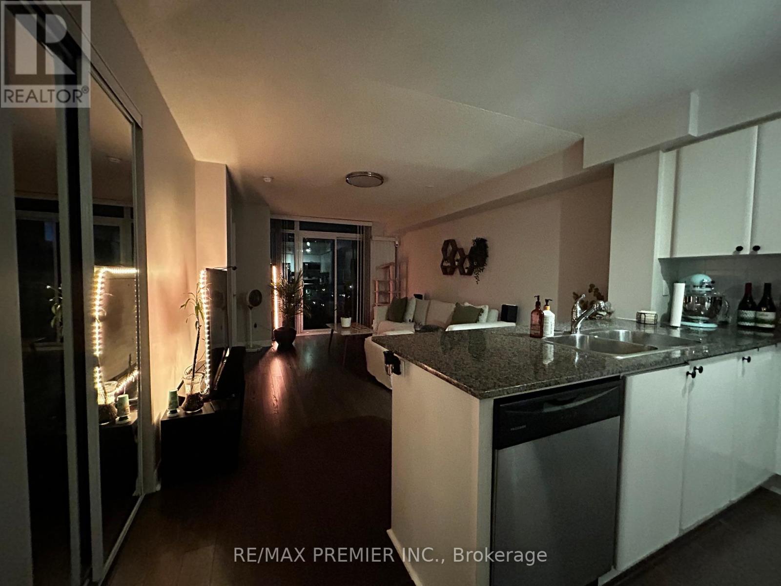 729 - 525 Wilson Avenue, Toronto, Ontario  M3H 0A7 - Photo 6 - C12431579