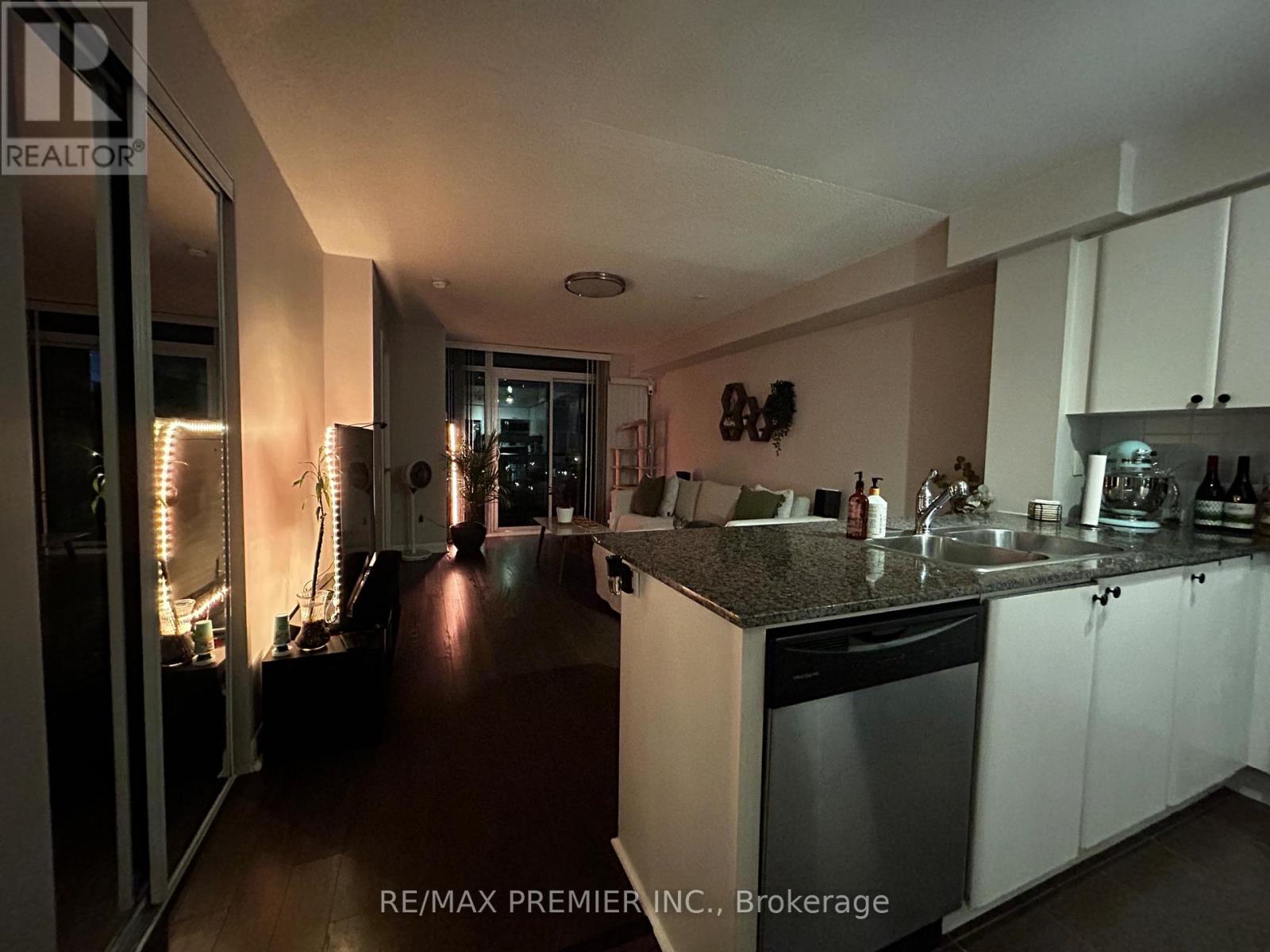 729 - 525 Wilson Avenue, Toronto, Ontario  M3H 0A7 - Photo 8 - C12431579