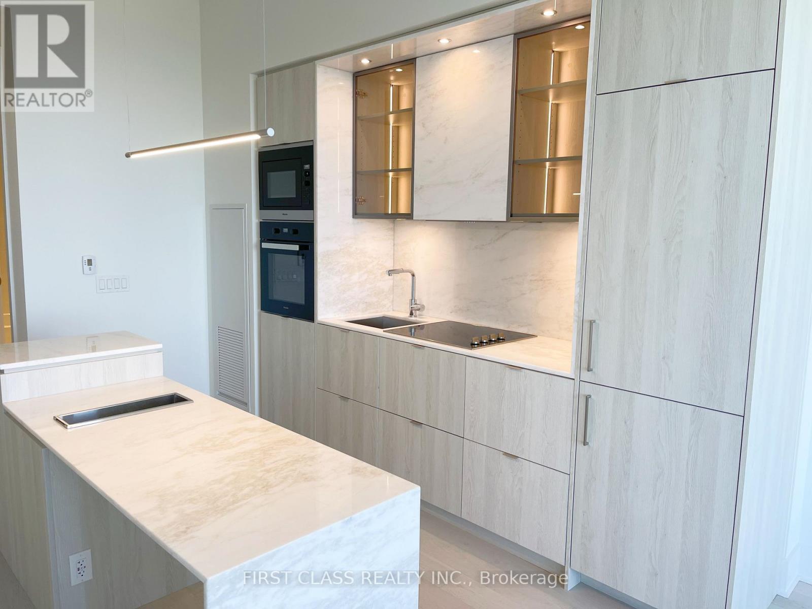 6210 - 11 Yorkville Avenue W, Toronto, Ontario  M4W 0B7 - Photo 1 - C12431601