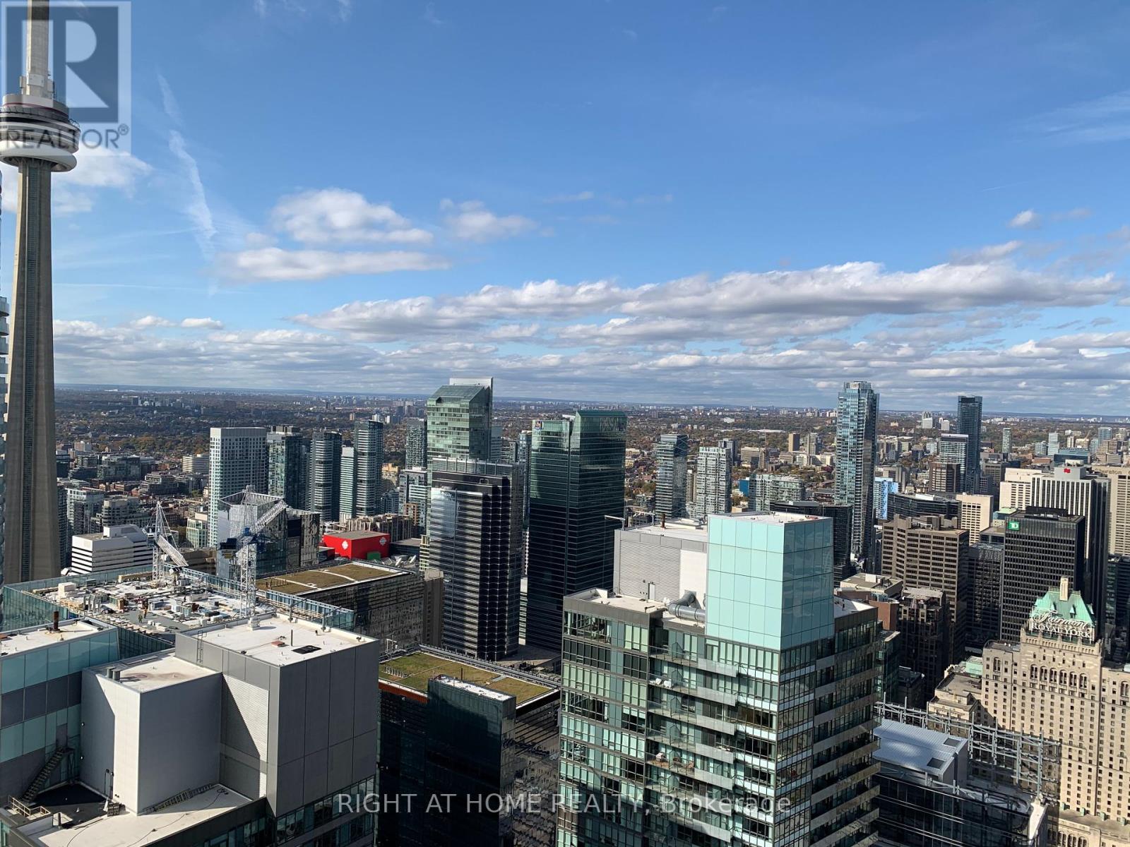 6704 - 100 Harbour Street, Toronto, Ontario  M5J 2T5 - Photo 10 - C12431613