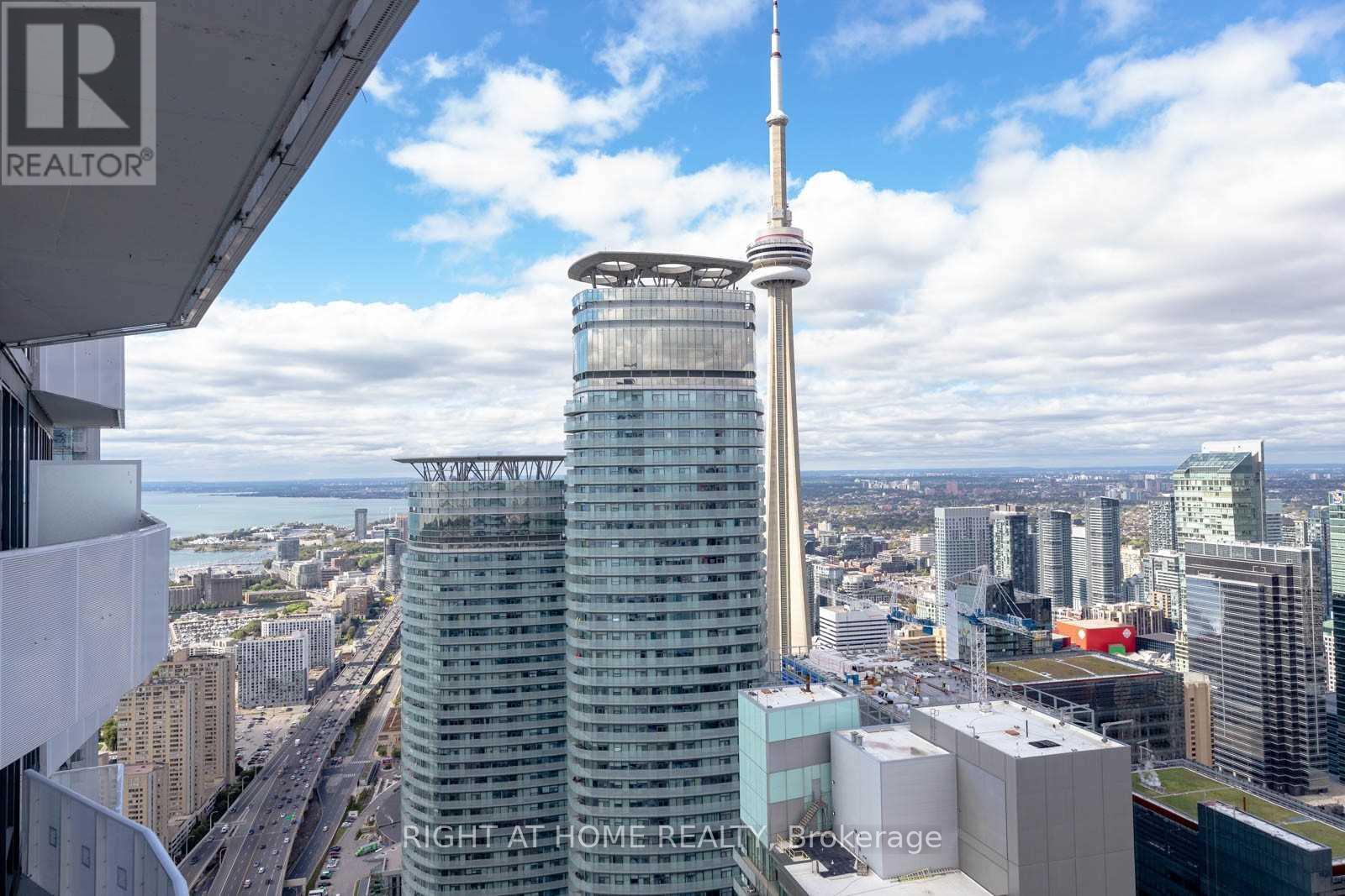 6704 - 100 Harbour Street, Toronto, Ontario  M5J 2T5 - Photo 12 - C12431613