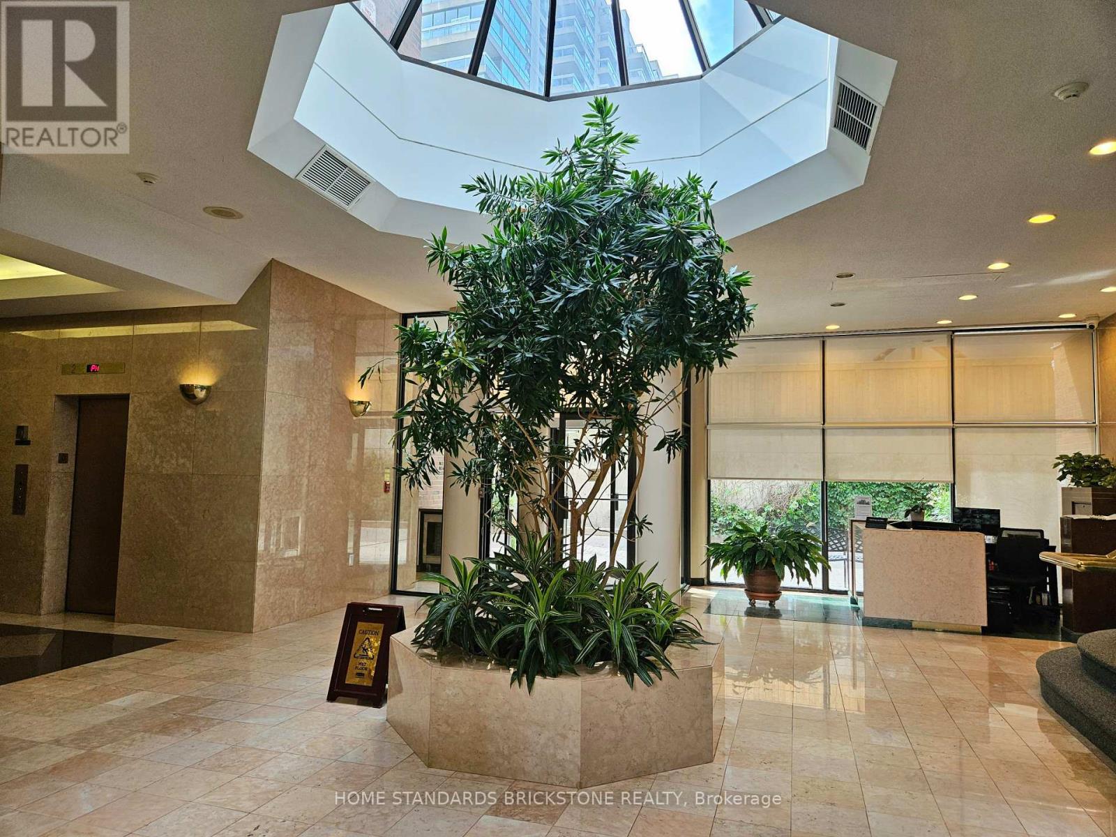 803 - 47 St Clair Avenue W, Toronto, Ontario  M4V 3A5 - Photo 6 - C12431633