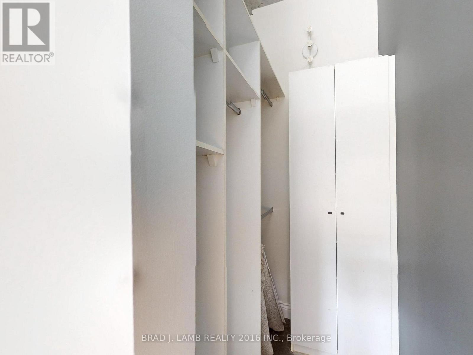 305 - 29 Camden Street, Toronto, Ontario  M5V 3N3 - Photo 21 - C12431638
