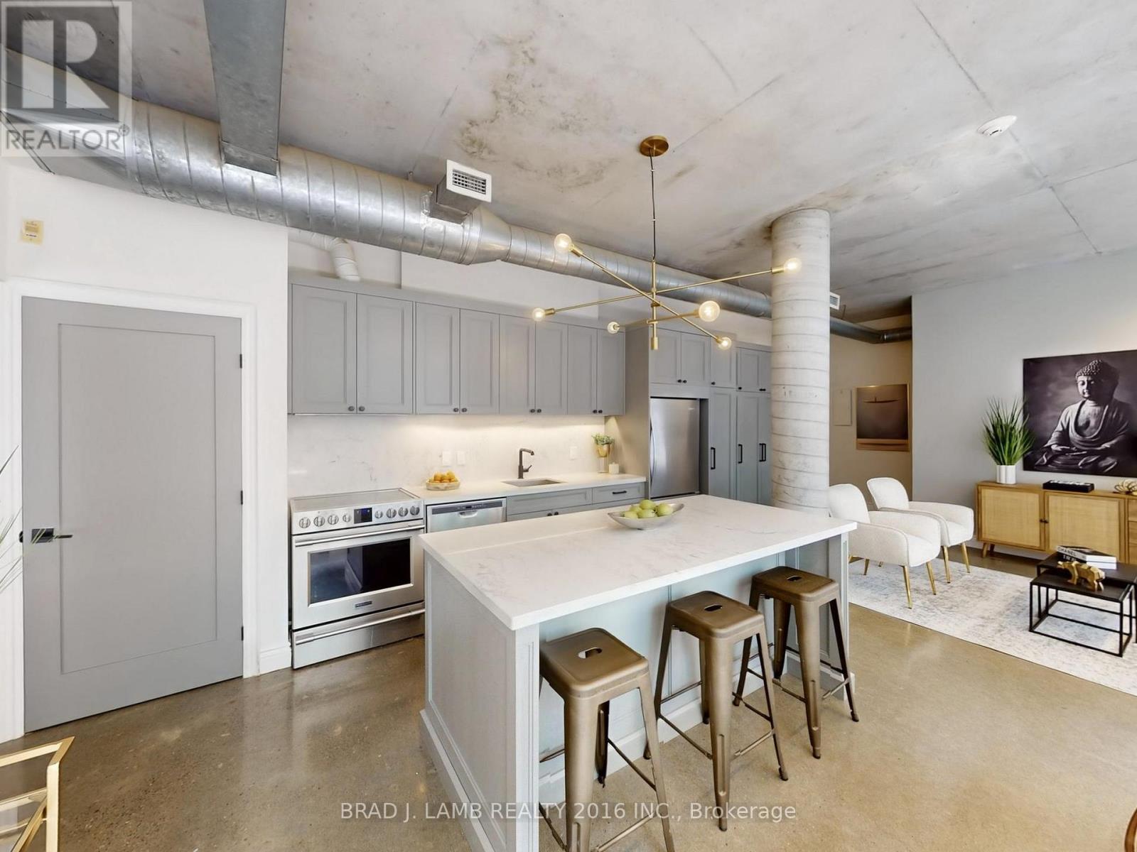 305 - 29 Camden Street, Toronto, Ontario  M5V 3N3 - Photo 5 - C12431638