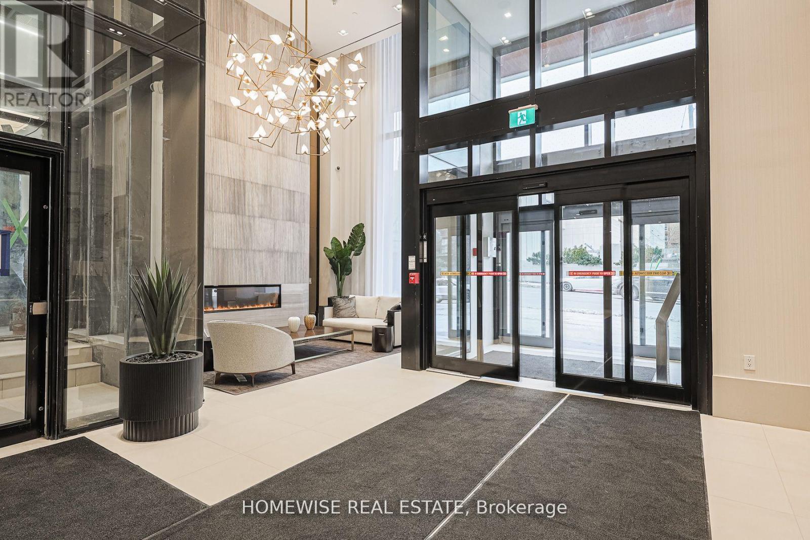 709 - 2020 Bathurst Street, Toronto, Ontario  M5P 3L1 - Photo 3 - C12431667