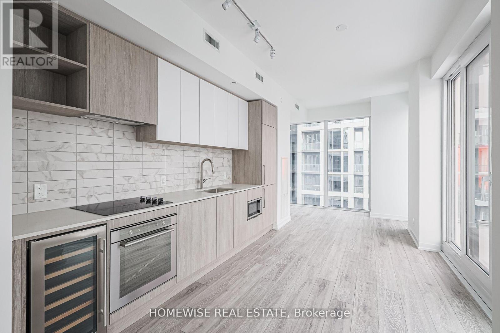 709 - 2020 Bathurst Street, Toronto, Ontario  M5P 3L1 - Photo 4 - C12431667
