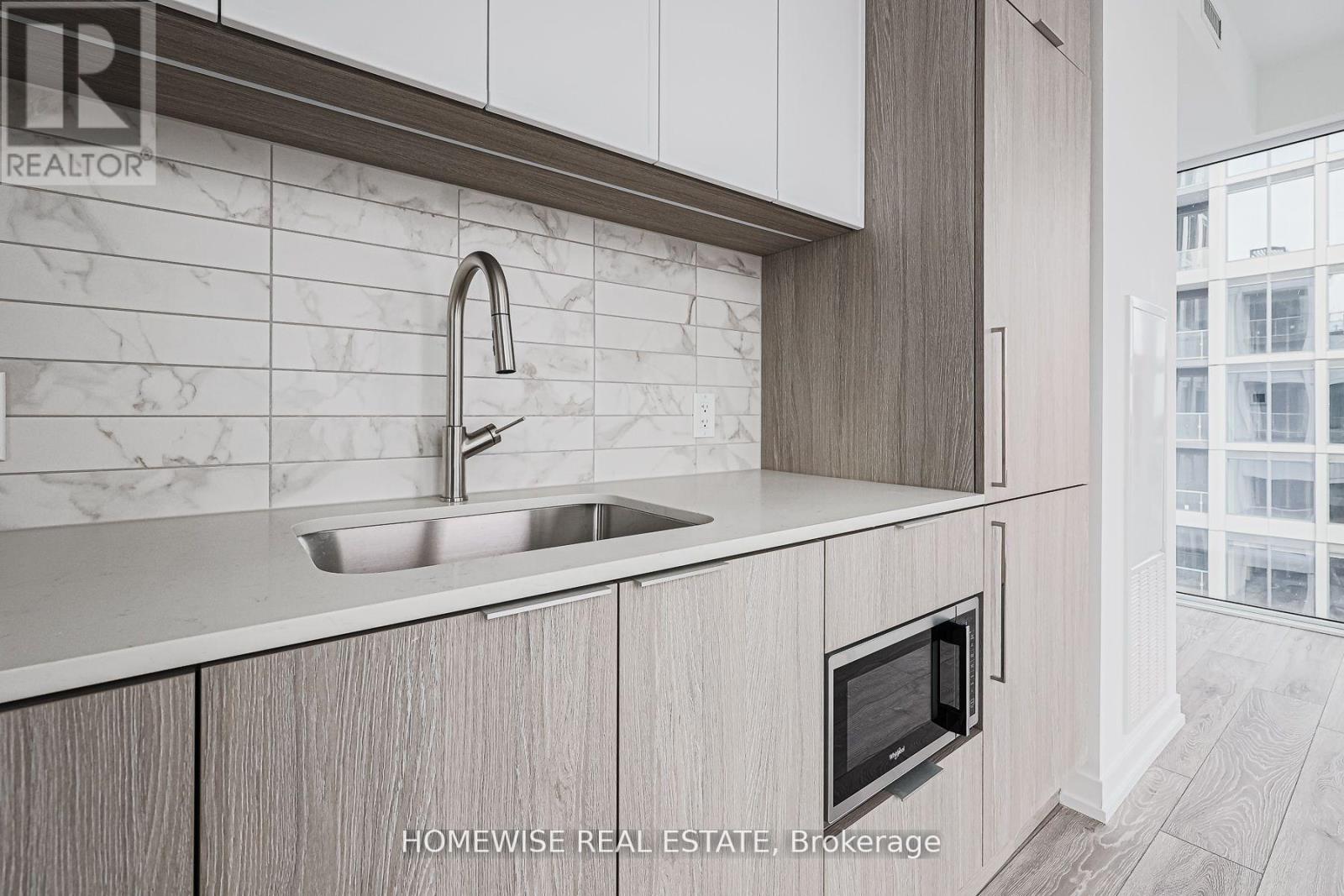 709 - 2020 Bathurst Street, Toronto, Ontario  M5P 3L1 - Photo 7 - C12431667