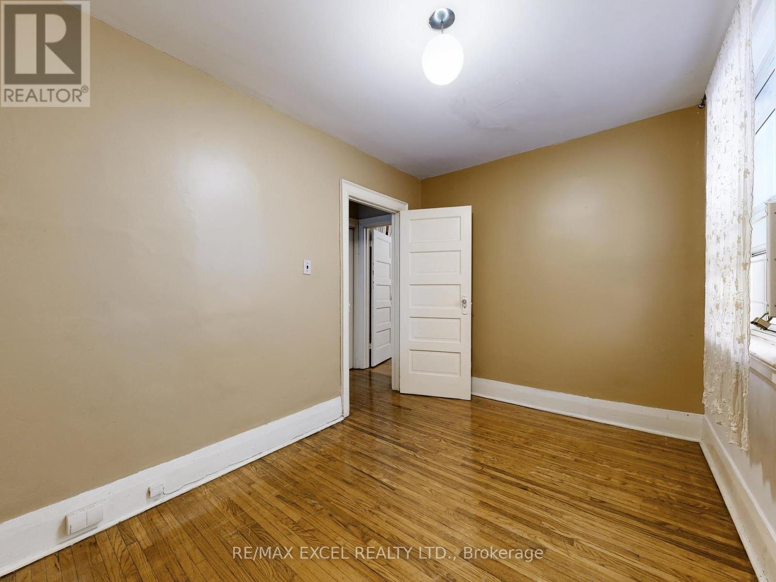 449 Christie Street, Toronto, Ontario  M6G 3C7 - Photo 18 - C12431693