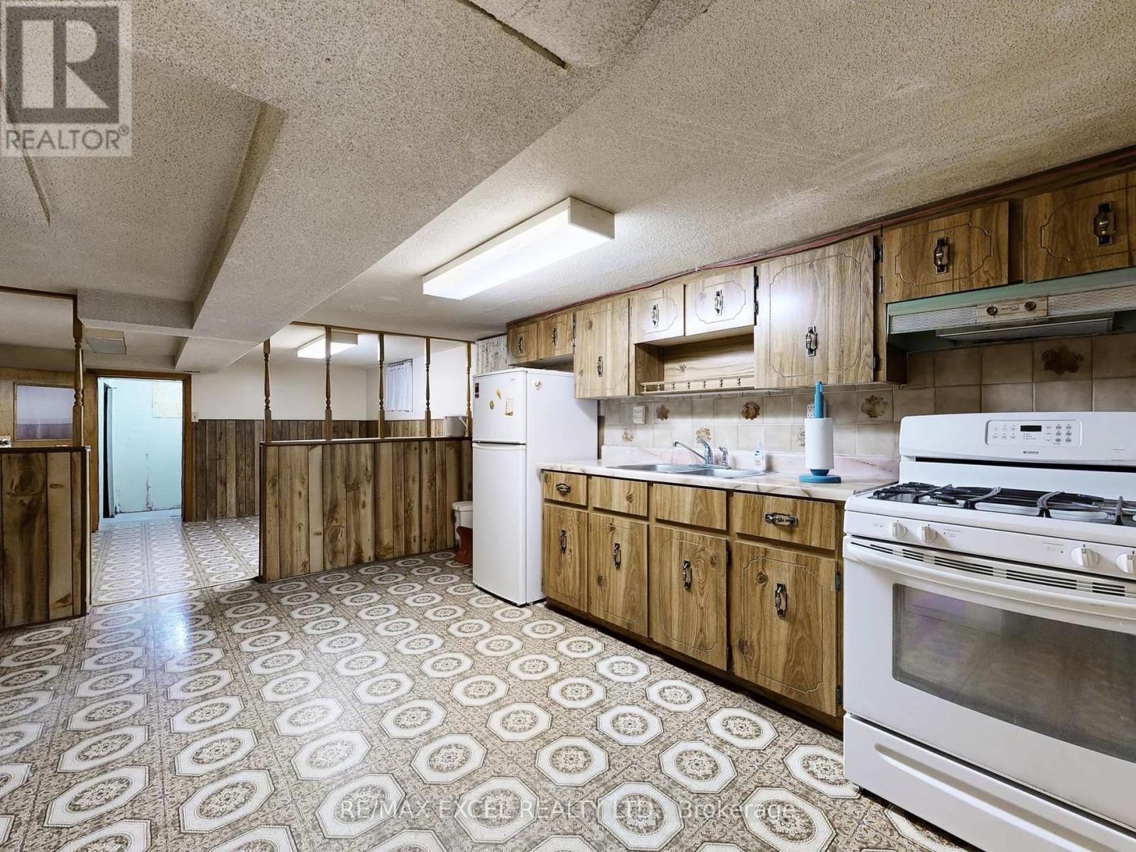 449 Christie Street, Toronto, Ontario  M6G 3C7 - Photo 24 - C12431693