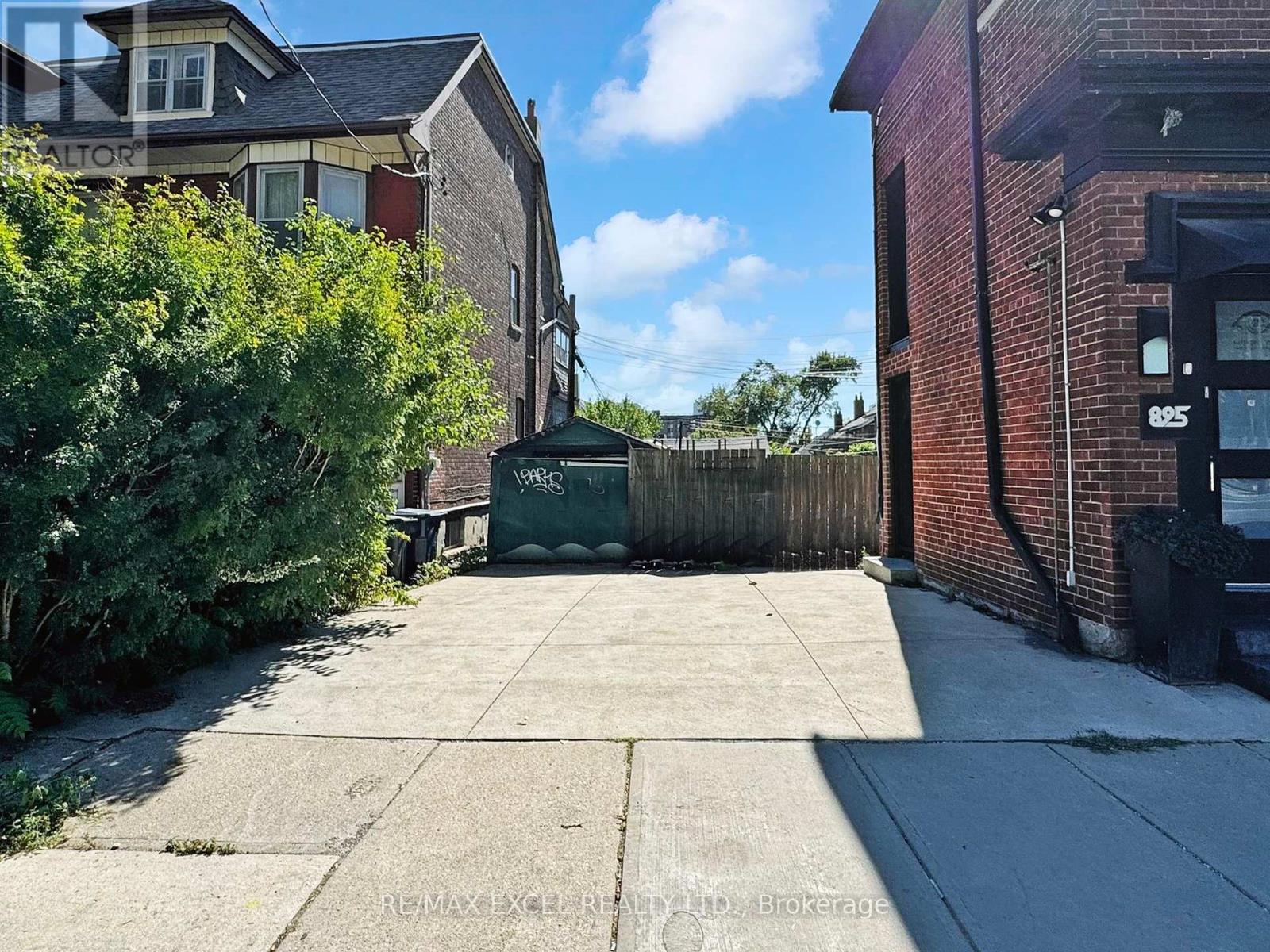 449 Christie Street, Toronto, Ontario  M6G 3C7 - Photo 35 - C12431693