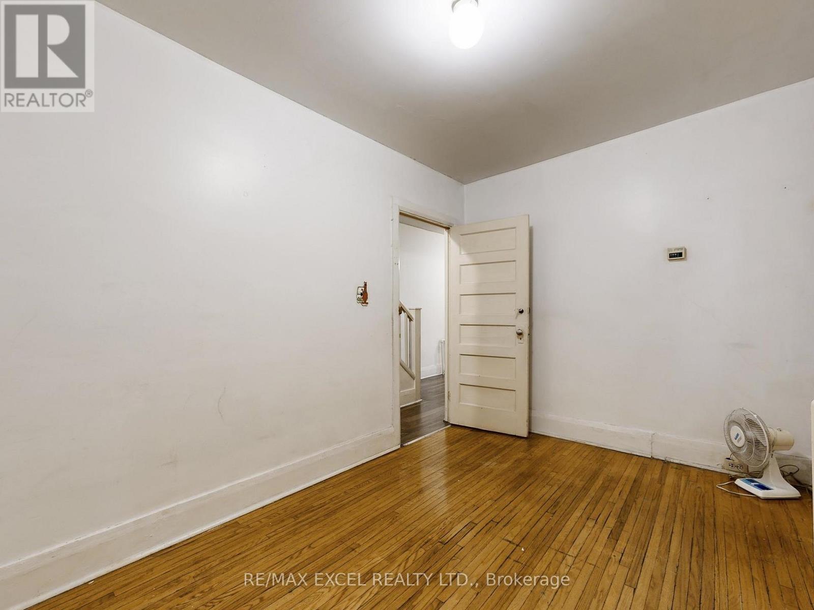 449 Christie Street, Toronto, Ontario  M6G 3C7 - Photo 7 - C12431693