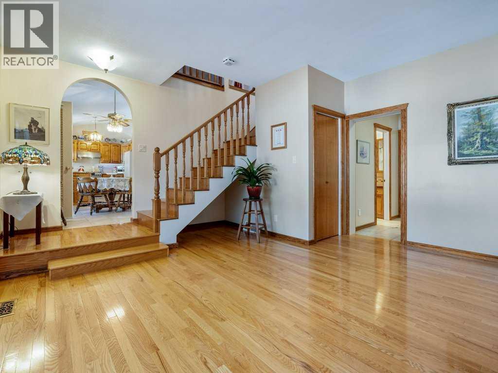 27 Erminerun Place N, Lethbridge, Alberta  T1H 5X6 - Photo 13 - A2260331