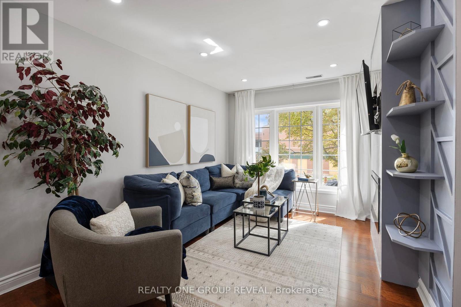803 - 1400 The Esplanade Drive N, Pickering, Ontario  L1V 6V2 - Photo 5 - E12431574