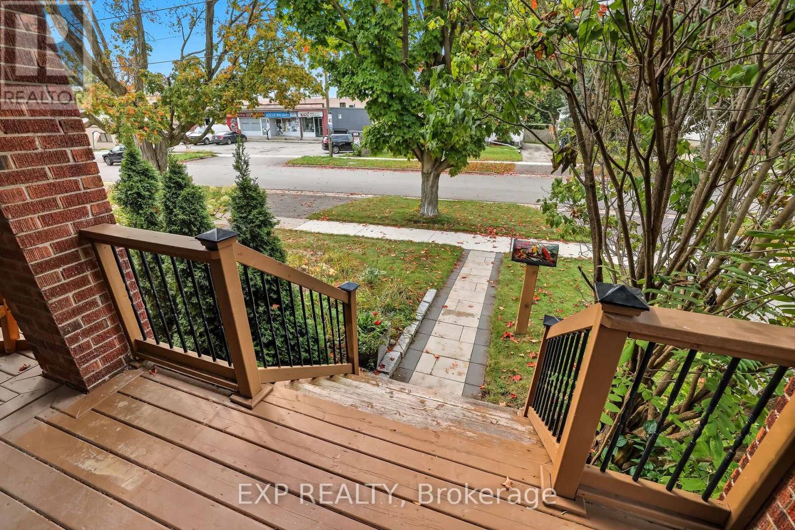 695 Hortop Street, Oshawa, Ontario  L1G 4N7 - Photo 5 - E12431663